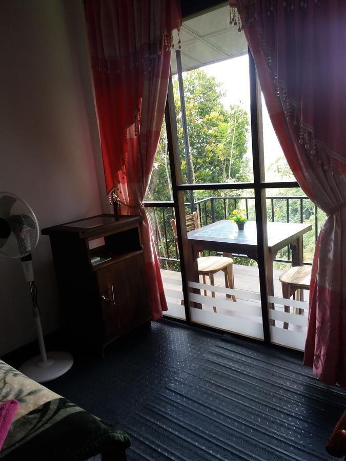 אלה Green Lushy Home Stay מראה חיצוני תמונה